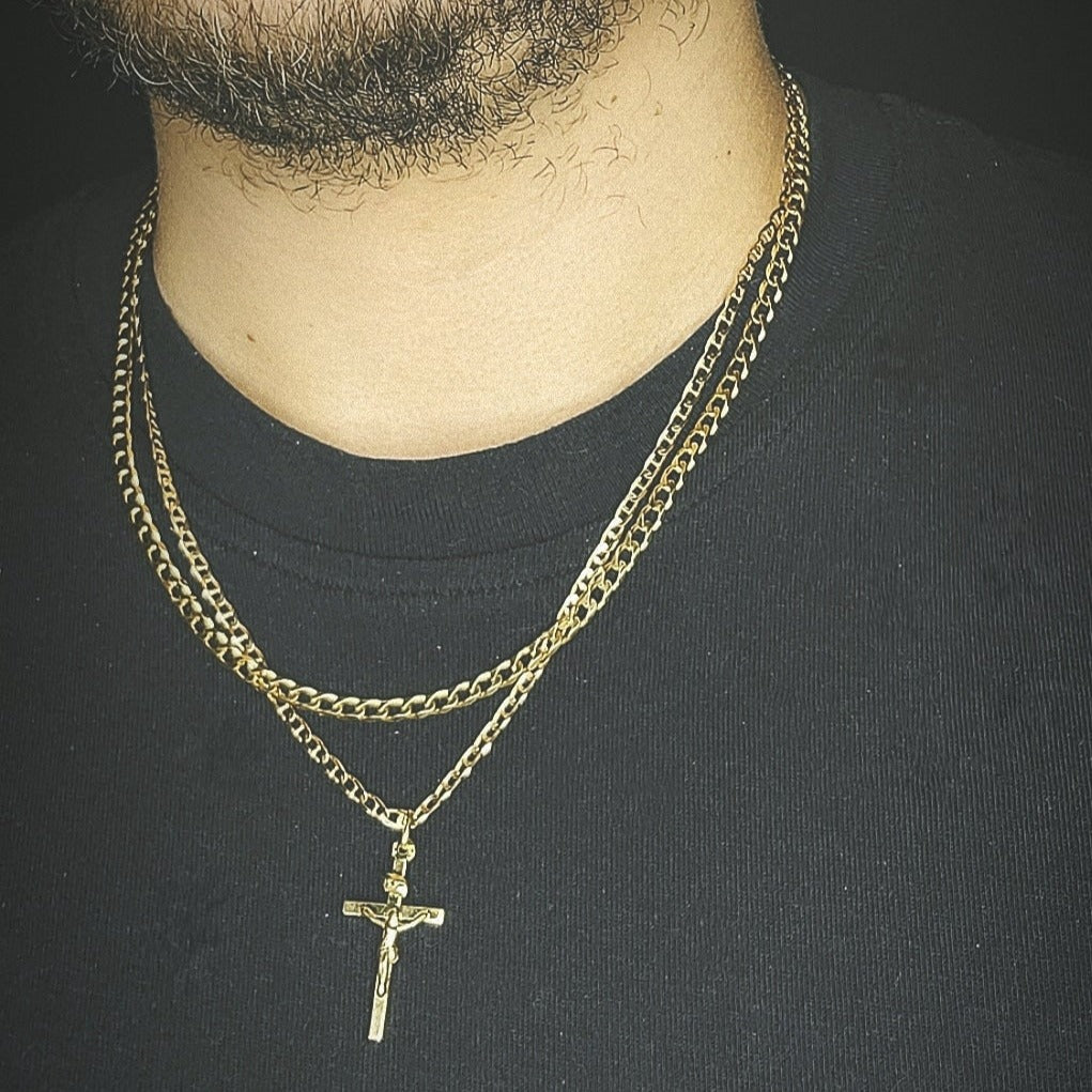 Man wearing crucifix