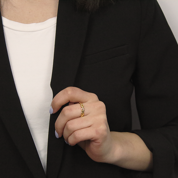 18kt Yellow Gold Plated Link Style Ring Worn by Woman